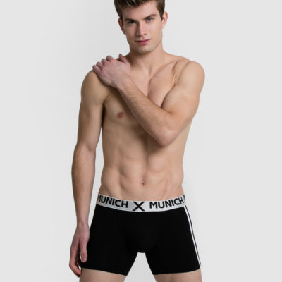 boxers-negros-con-logotipo-en-el-elastico-de-munich-blanco-front